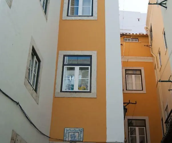 Alfama Center Apartamento *