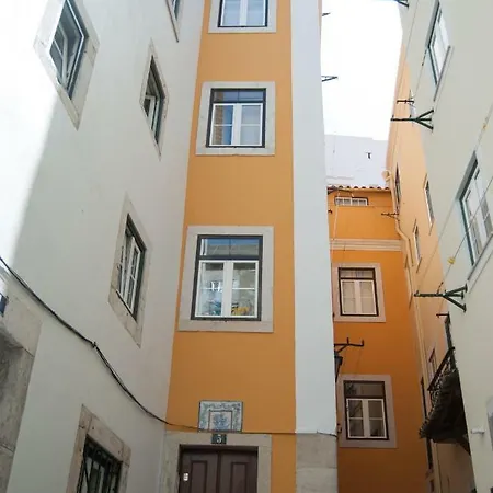 Alfama Center